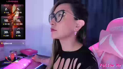 TILA TEQUILA online show from September 2025 01:46:02 PM