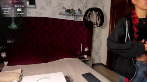Snapshot of tim__fox chatting on May 2026 12:02:02 PM Tim Fox online show from May 2026 12:02:02 PM