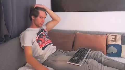 ask me online show from November 2025 05:57:01 PM