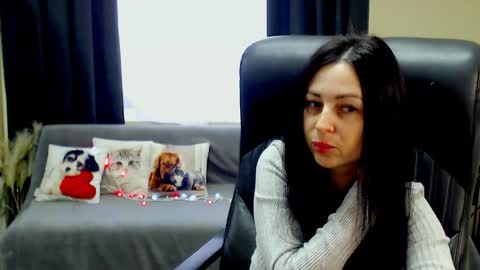 Luisa online show from May 2026 07:48:02 AM