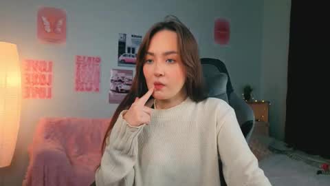 Mia online show from February 2026 07:50:02 PM