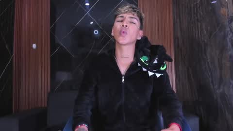 Timmy King -. online show from November 2025 08:52:02 PM