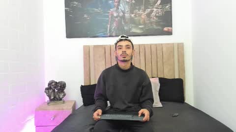 Evans  online show from November 2025 04:22:02 AM