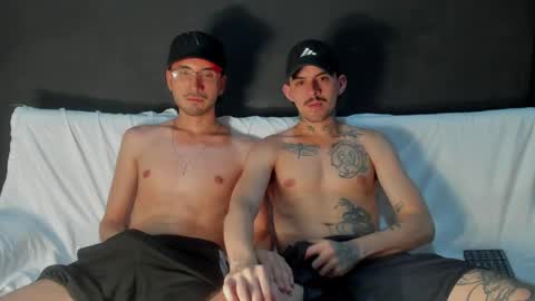 Snapshot of timothy_eliot chatting on May 2026 01:55:01 AM wanna play bareback uncut colombian couple new twink bbk online show from May 2026 01:55:01 AM