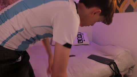 Timothy 21 years old online show from February 2025 08:57:01 PM