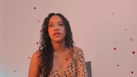 T I N A online show from October 2025 05:24:02 PM