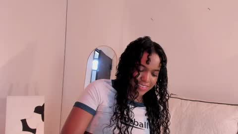 T I N A online show from April 2026 04:42:02 PM