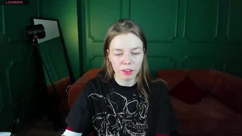 tina_tayllor__ online show from February 2026 01:31:02 PM