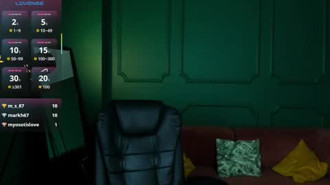 tina_tayllor__ online show from March 2026 06:25:01 PM