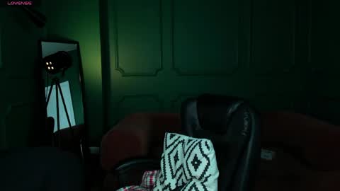 tina_tayllor__ online show from June 2026 10:15:01 PM