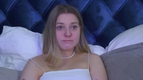 TinaBurton online show from May 2026 04:35:01 PM