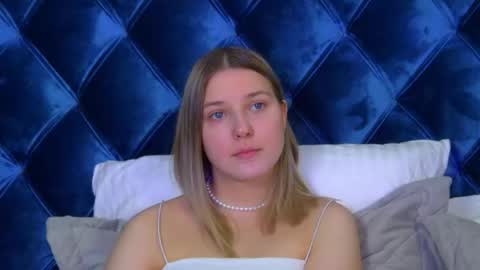 TinaBurton online show from June 2026 04:41:02 PM