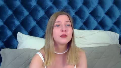 TinaBurton online show from June 2026 04:45:01 PM