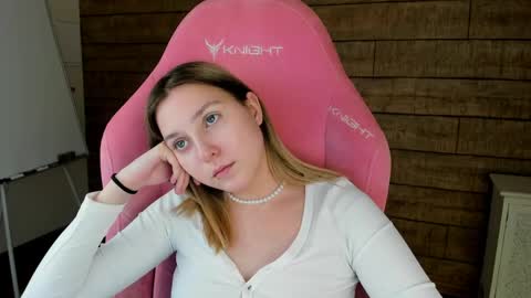 TinaBurton online show from June 2026 01:28:02 AM