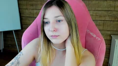 TinaBurton online show from July 2026 04:25:02 PM