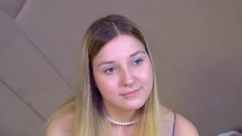 TinaBurton online show from July 2026 04:33:01 PM