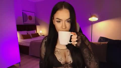 hi im curvy babyface girlie Tina online show from January 2026 08:07:01 AM