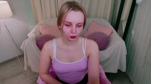 Snapshot of tinasiner chatting on April 2026 04:34:02 PM tinasiner online show from April 2026 04:34:02 PM