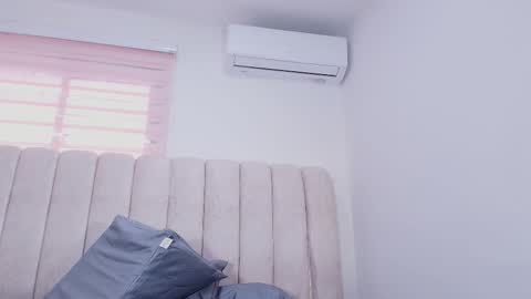 tinkerbell online show from February 2026 07:17:02 PM