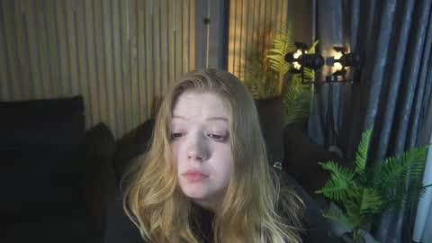 TinkerrBelll online show from April 2026 02:51:02 AM