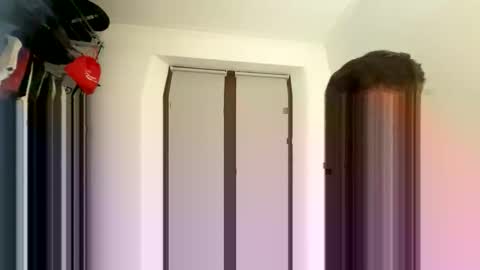 tinky0101 online show from October 2025 05:17:01 PM