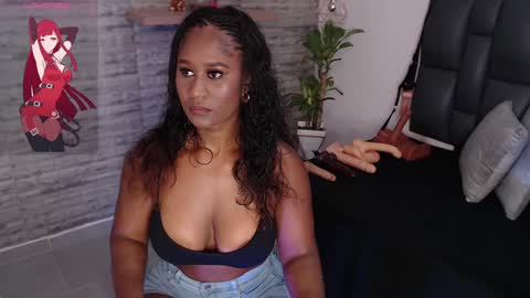 Tinna Goddess online show from January 2025 11:22:01 AM