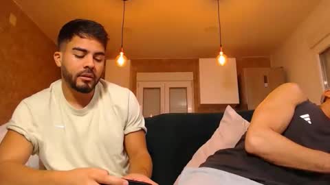 tinoclandestino online show from March 2026 04:25:01 PM