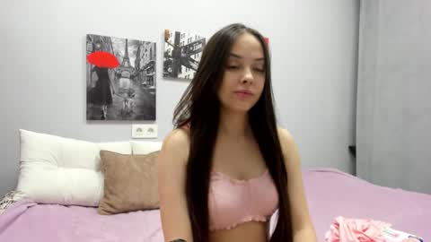 Snapshot of tiny__juju chatting on October 2025 01:17:01 AM JuJu online show from October 2025 01:17:01 AM