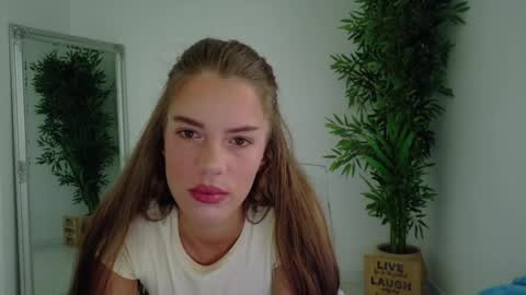 Snapshot of tiny_blush chatting on May 2026 04:50:01 AM Anne online show from May 2026 04:50:01 AM