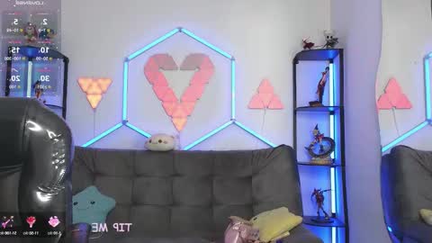 tiny_vixen_ online show from September 2025 02:27:01 PM