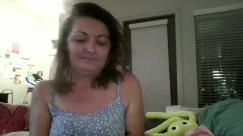 Snapshot of tinyassbossymilf chatting on June 2026 07:47:02 AM tinyassbossymilf online show from June 2026 07:47:02 AM