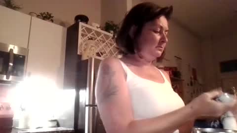 Snapshot of tinyassbossymilf chatting on July 2026 01:01:01 AM tinyassbossymilf online show from July 2026 01:01:01 AM