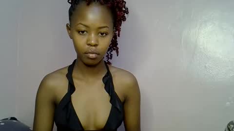 Snapshot of tinybarbie_ chatting on September 2025 03:02:01 PM Barbie online show from September 2025 03:02:01 PM