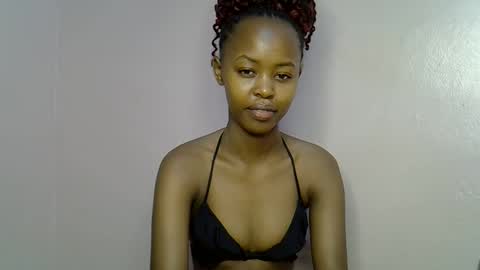 Snapshot of tinybarbie_ chatting on October 2025 05:19:01 AM Barbie online show from October 2025 05:19:01 AM