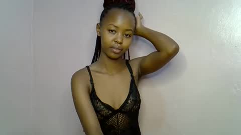 Snapshot of tinybarbie_ chatting on October 2025 11:09:01 PM Barbie online show from October 2025 11:09:01 PM