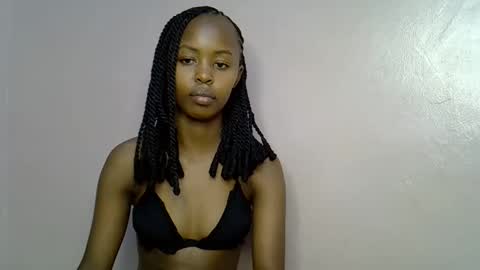 Snapshot of tinybarbie_ chatting on November 2025 09:50:02 PM Barbie online show from November 2025 09:50:02 PM