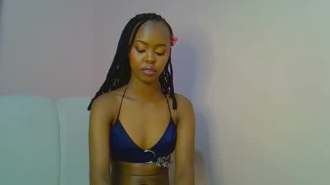 Snapshot of tinybarbie_ chatting on November 2025 04:01:01 AM Barbie online show from November 2025 04:01:01 AM