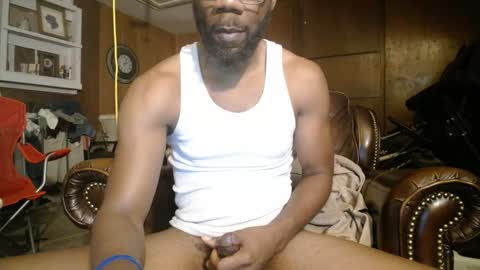 tinycock_1979 online show from October 2025 11:08:02 AM