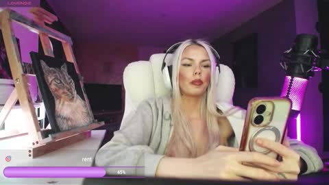 stage Kylie Sinner  brand CLITBAIT online show from February 2026 08:58:02 AM