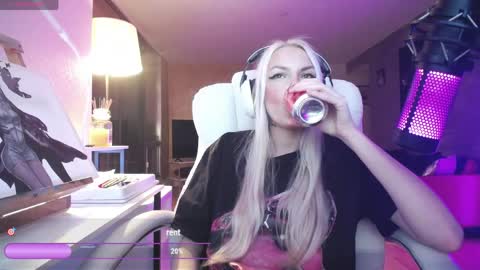 stage Kylie Sinner  brand CLITBAIT online show from April 2026 04:57:02 AM