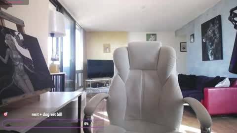 Snapshot of tinykylie chatting on May 2026 11:16:02 AM stage Kylie Sinner brand CLITBAIT online show from May 2026 11:16:02 AM