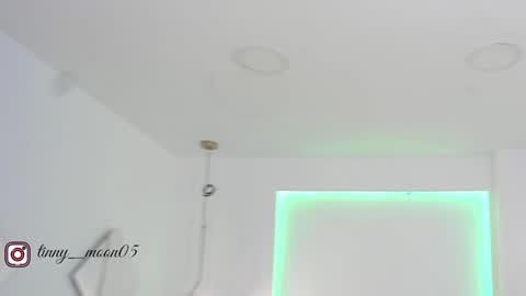 Luna  online show from January 2025 11:00:02 AM