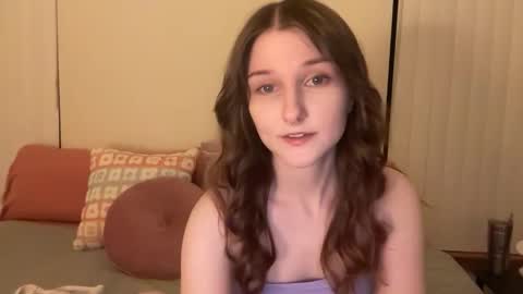 Tia online show from November 2025 07:40:01 AM