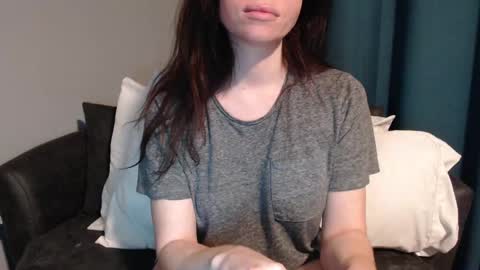 TinyyTina online show from December 2024 12:01:02 PM