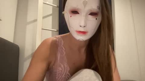 Tinks online show from October 2025 06:50:01 PM