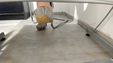 Snapshot of tired33 chatting on April 2026 05:40:02 PM Anna online show from April 2026 05:40:02 PM