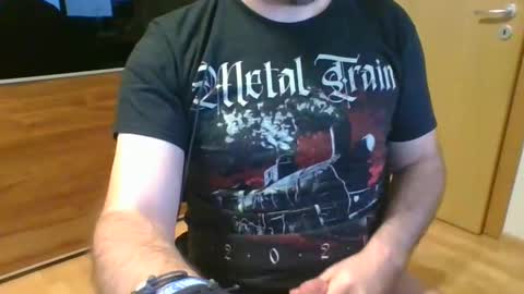 Snapshot of tirolerboy27 chatting on December 2024 09:33:01 AM Tirolerboy27 online show from December 2024 09:33:01 AM