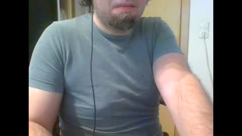 Snapshot of tirolerboy27 chatting on February 2025 12:26:02 PM Tirolerboy27 online show from February 2025 12:26:02 PM