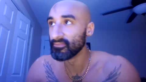 Snapshot of titanfit101 chatting on November 2025 07:18:02 AM Titan online show from November 2025 07:18:02 AM