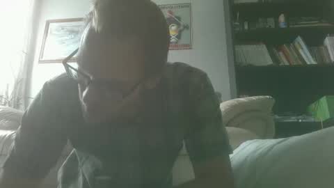 titlovercums online show from December 2025 05:17:01 PM